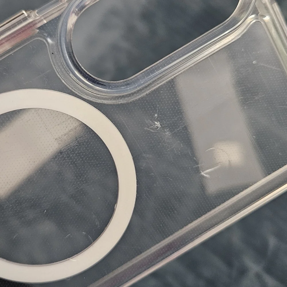 S25 Edge Clear Protective Phone Case With Small Defect!